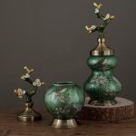 European Classic Luxury Vase Ornament Home Decoration Ceramic Crafts Livingroom Coffee Bar Desktop Retro Figurines Miniatures 3
